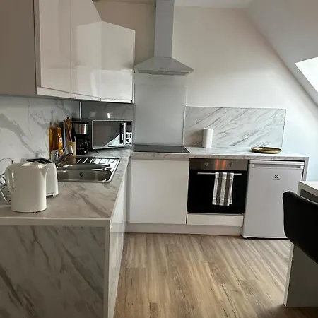 Bel Sous Comble Avec Cinema